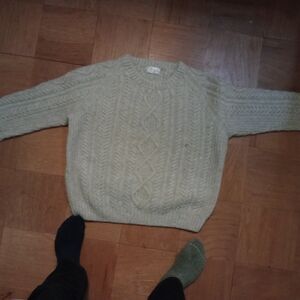 Men's HANDKNITTED Cozy Cable Knit Sweater - Cream